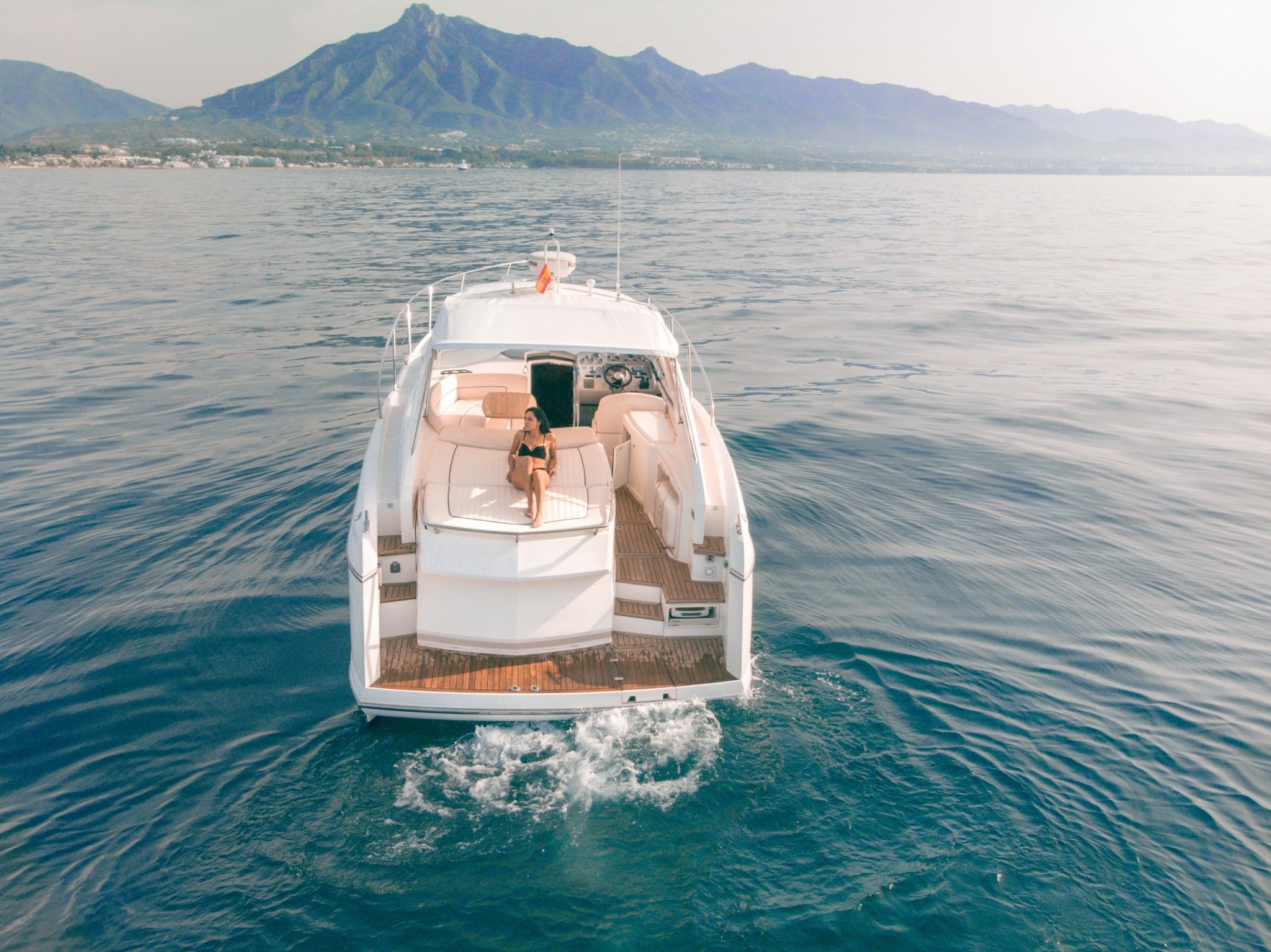 Absolute 39 | Lady M