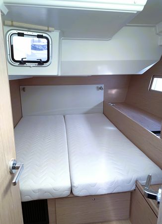Beneteau Oceanis 51.1 | Avocado
