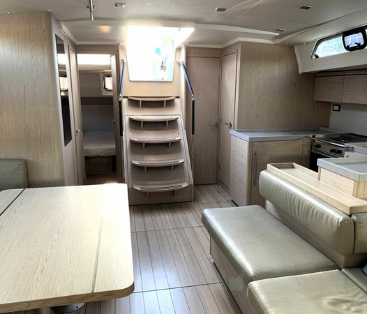 Beneteau Oceanis 51.1 | Avocado
