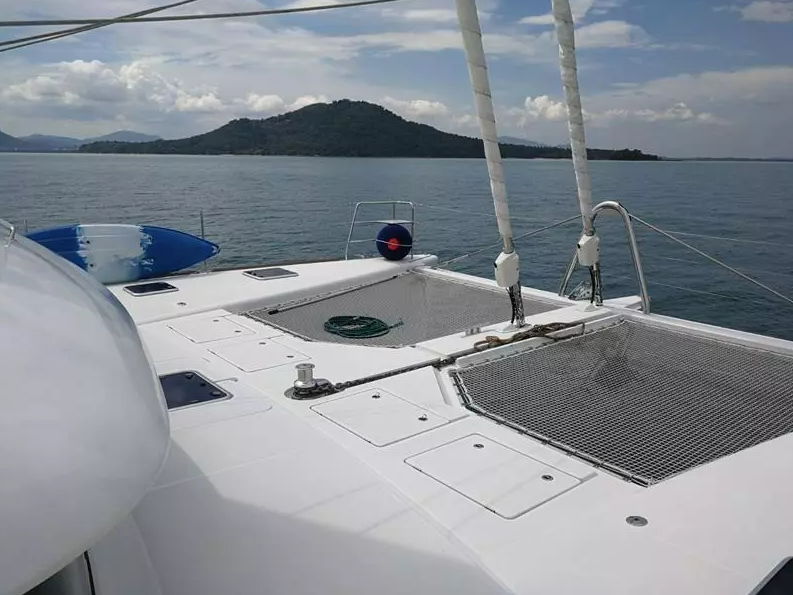 Lagoon 620 | Six Degrees