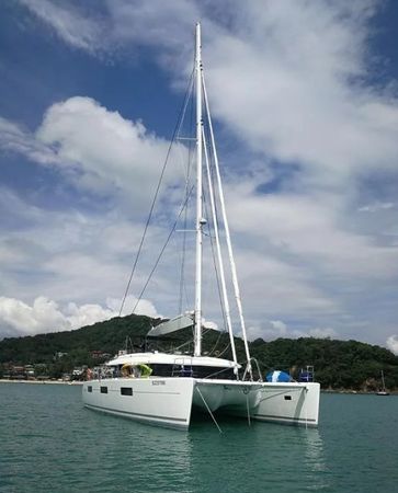 Lagoon 620 | Six Degrees