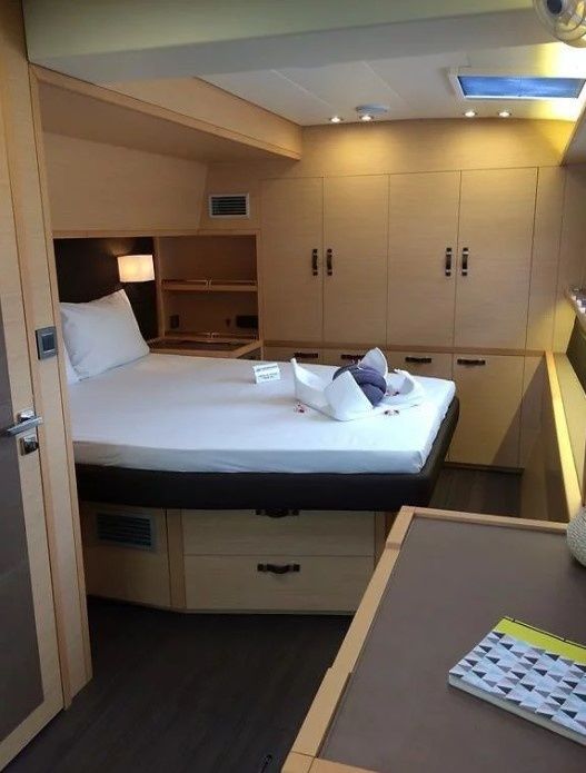 Lagoon 620 | Six Degrees