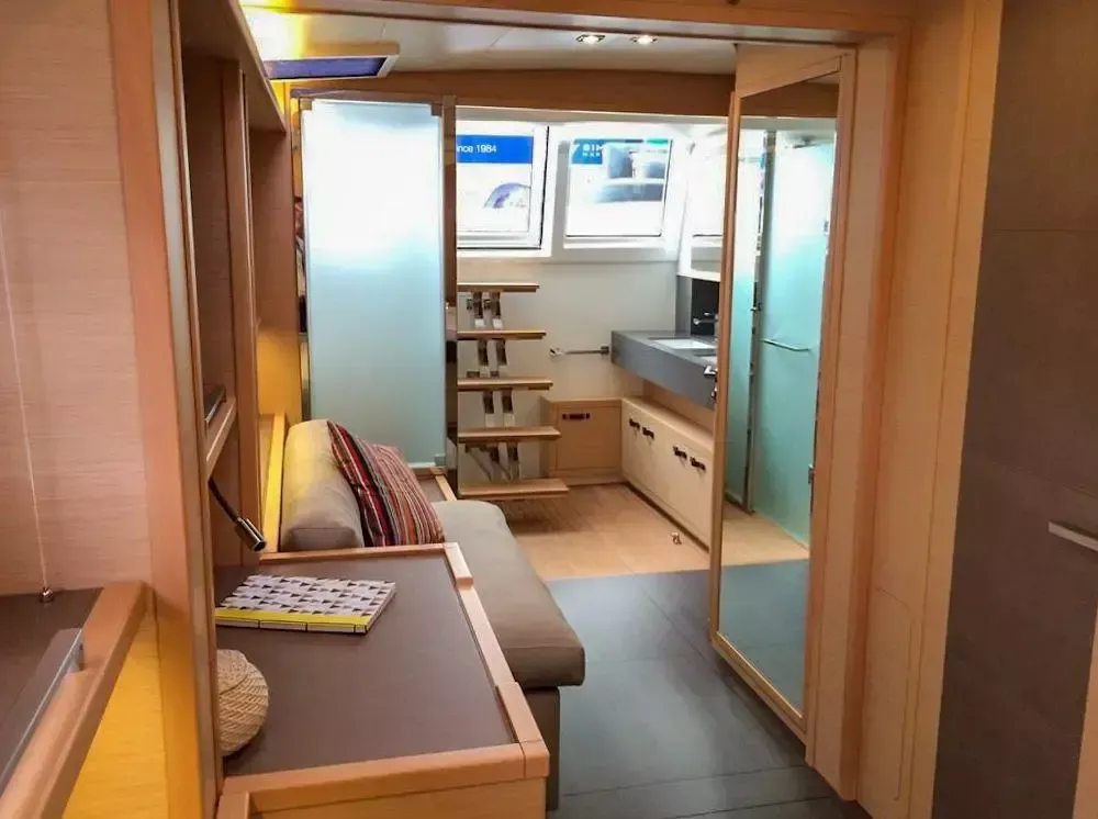 Lagoon 620 | Six Degrees