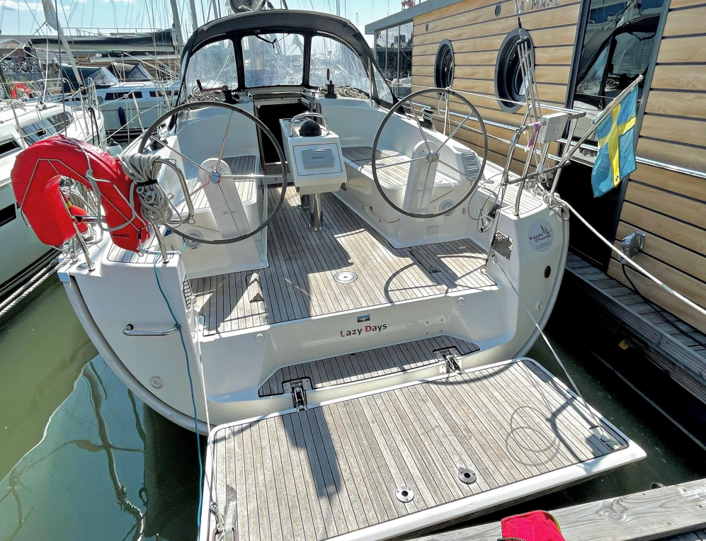 Bavaria Cruiser 37 | Lazy Days