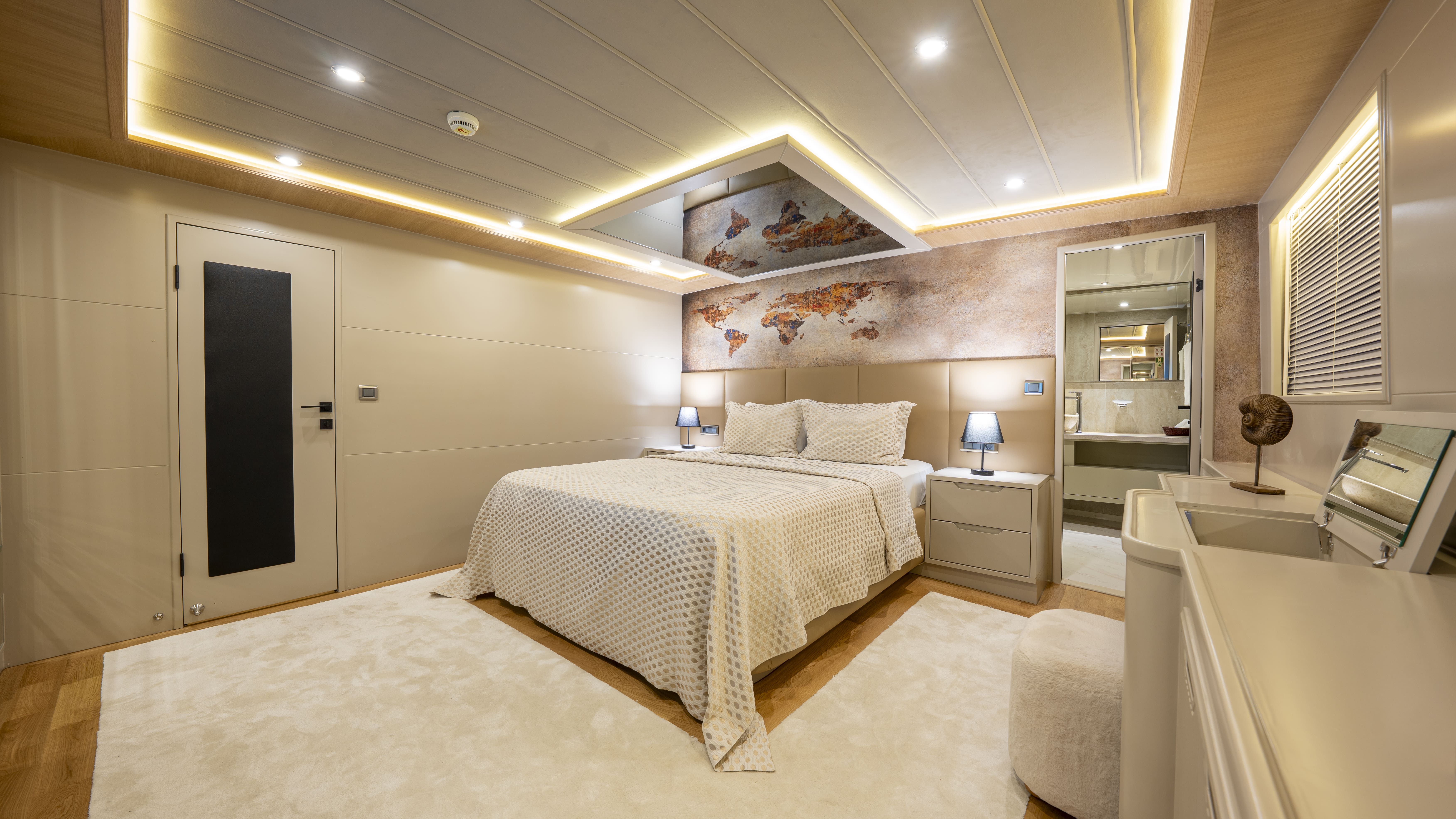 Trawler F | Simay F