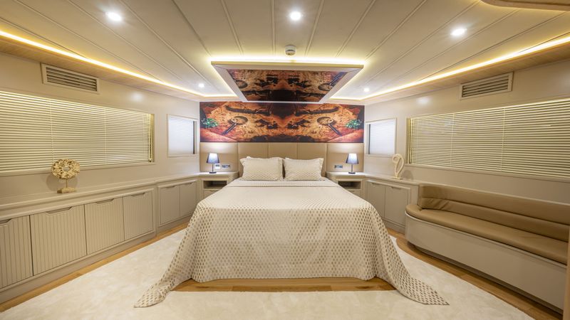 Trawler F | Simay F