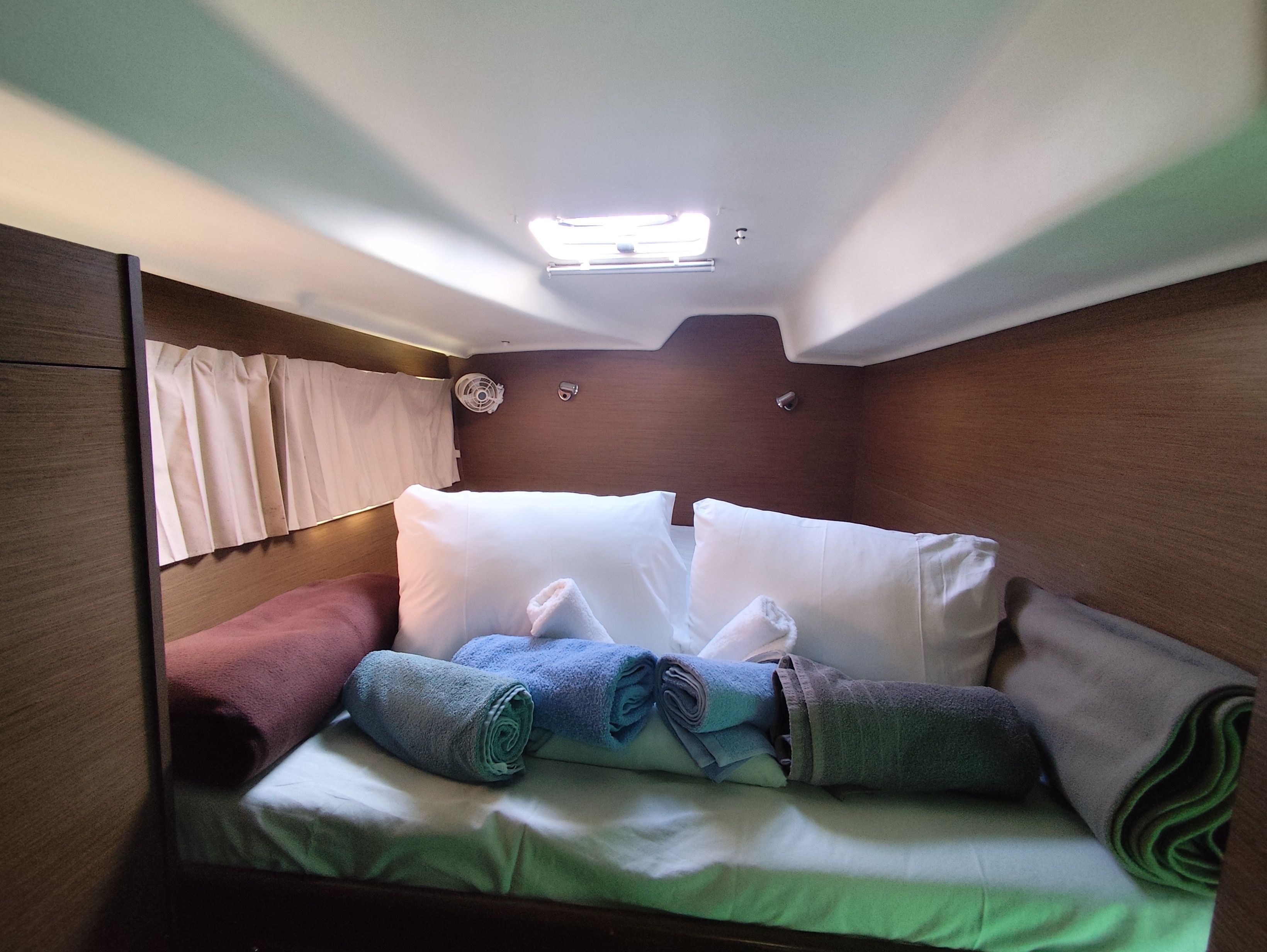 Lagoon 380 S2 | Whooper