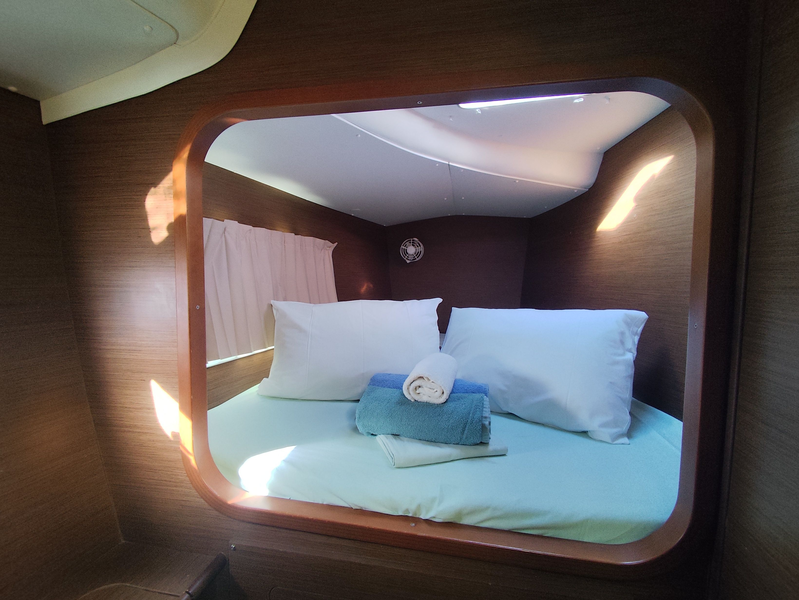 Lagoon 380 S2 | Whooper