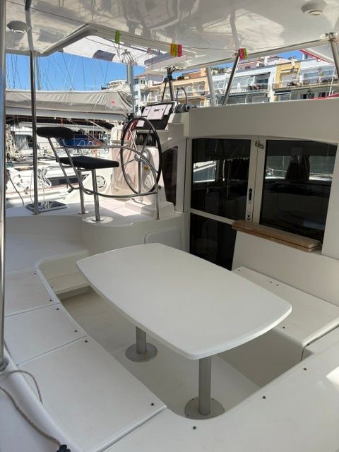 Lagoon 380 S2 | Whooper