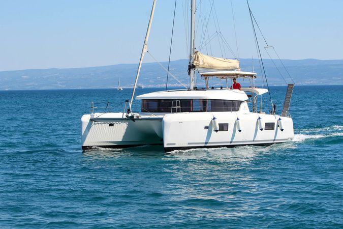 Lagoon 42 | Poppy