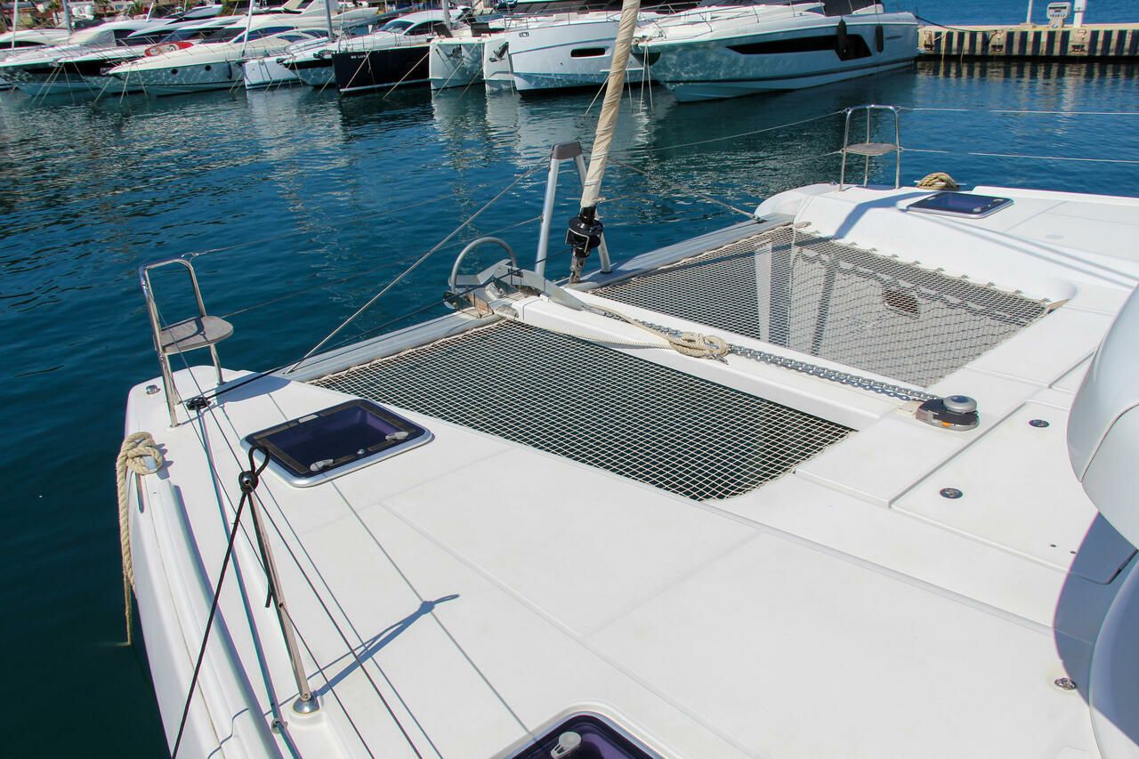 Lagoon 42 | Poppy