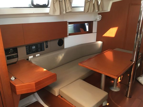 Beneteau Oceanis 38 | Magpie