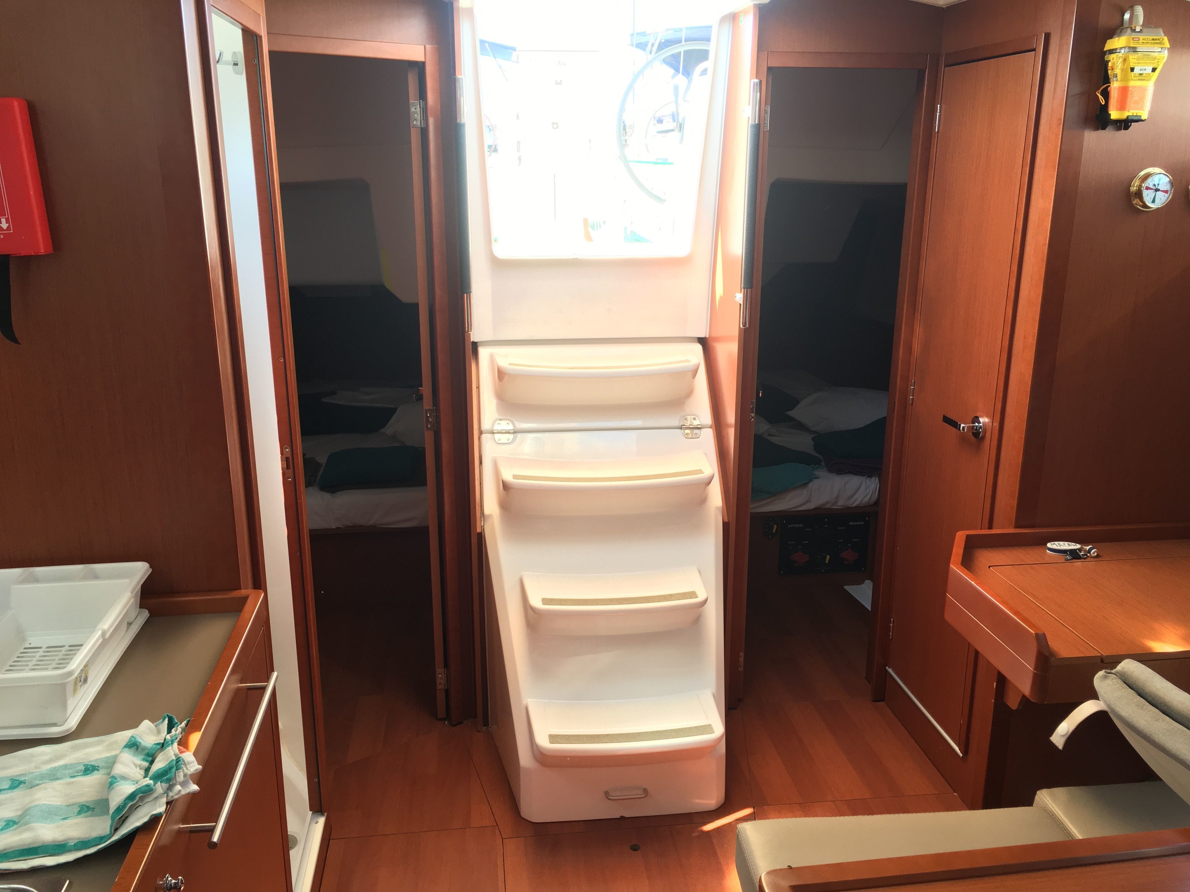 Beneteau Oceanis 38 | Magpie