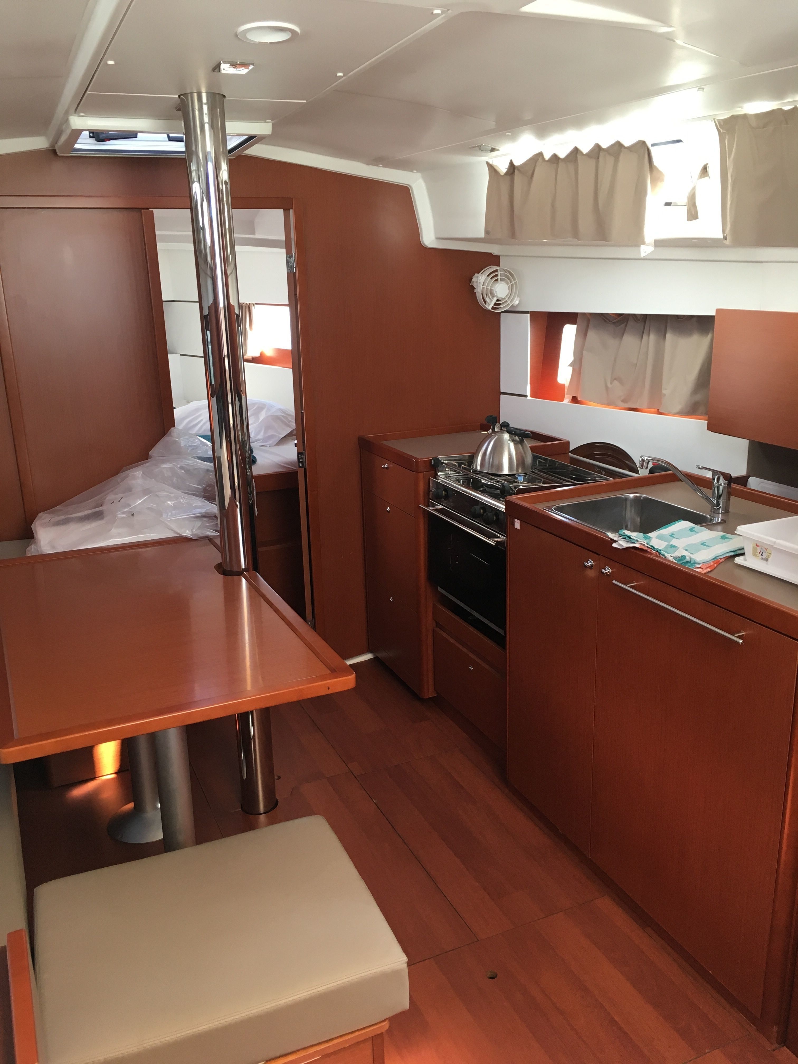 Beneteau Oceanis 38 | Magpie