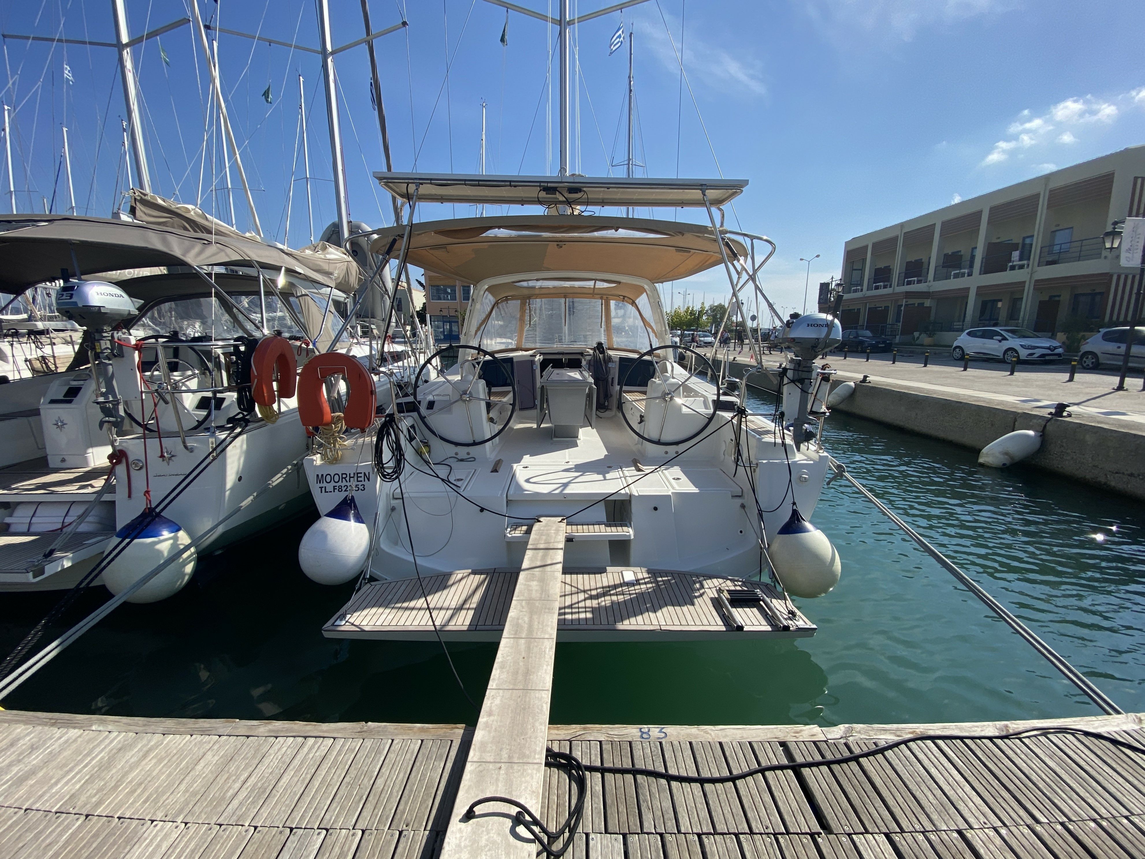 Beneteau Oceanis 41.1 | Moorhen