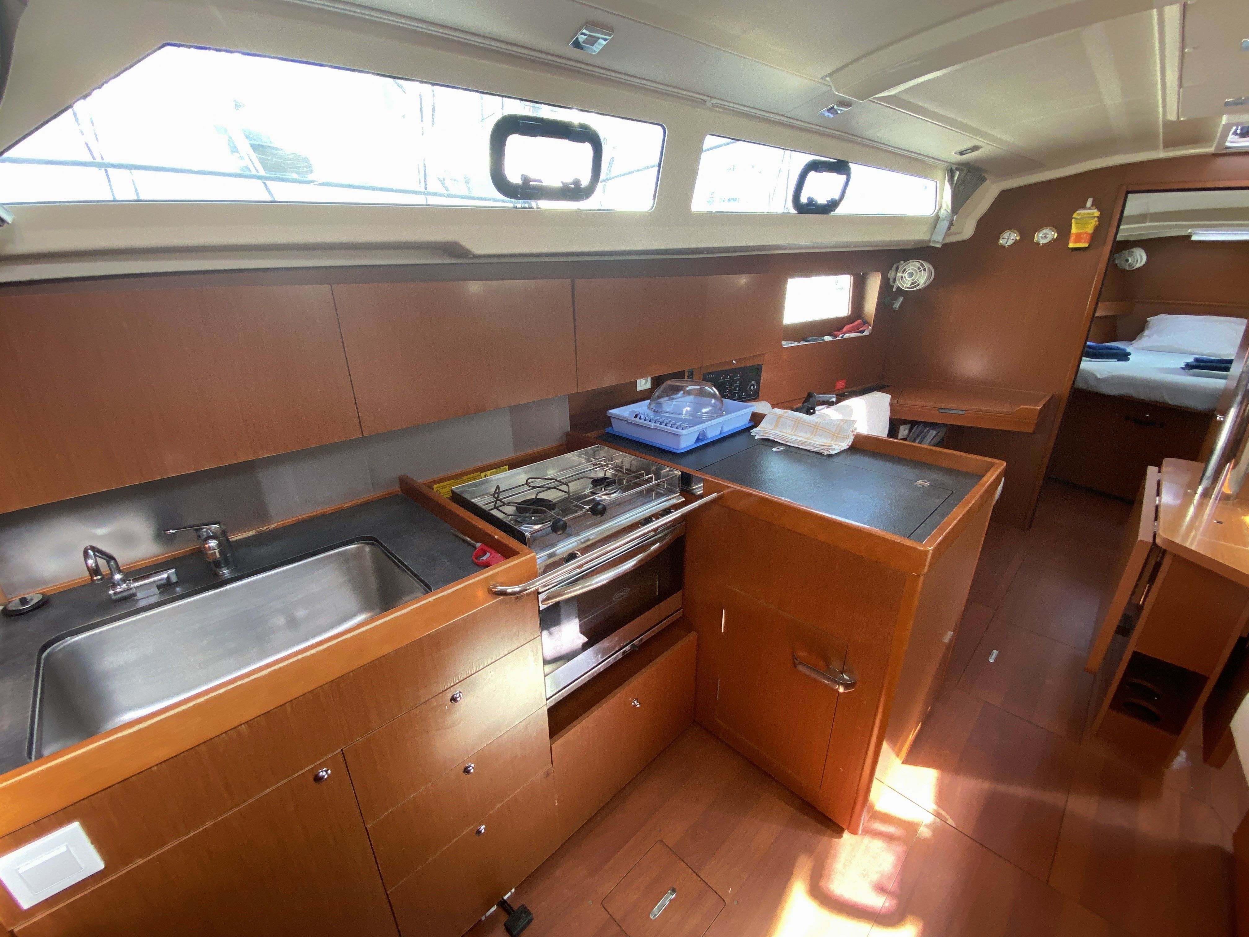 Beneteau Oceanis 41.1 | Moorhen