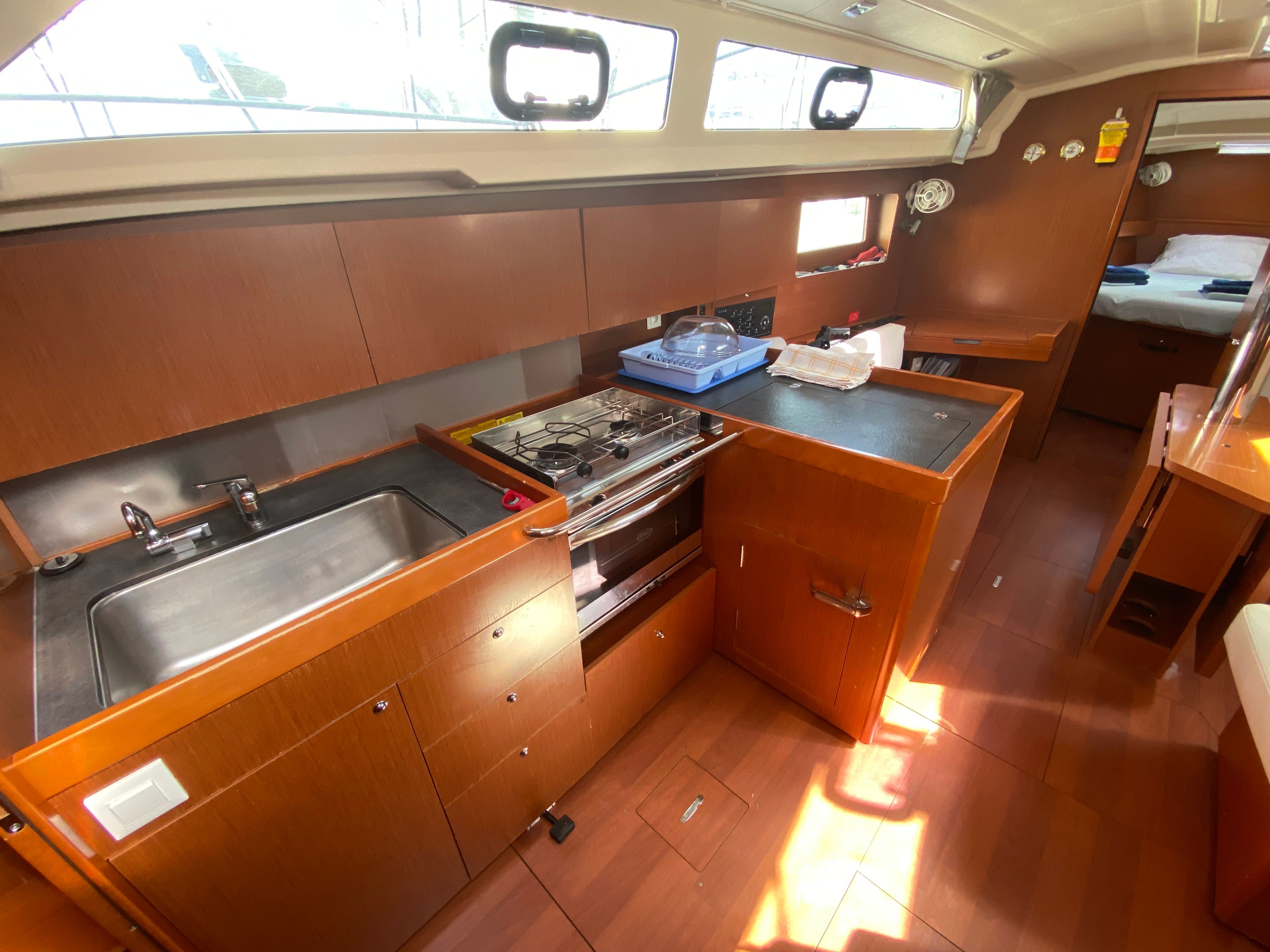 Beneteau Oceanis 41.1 | Moorhen
