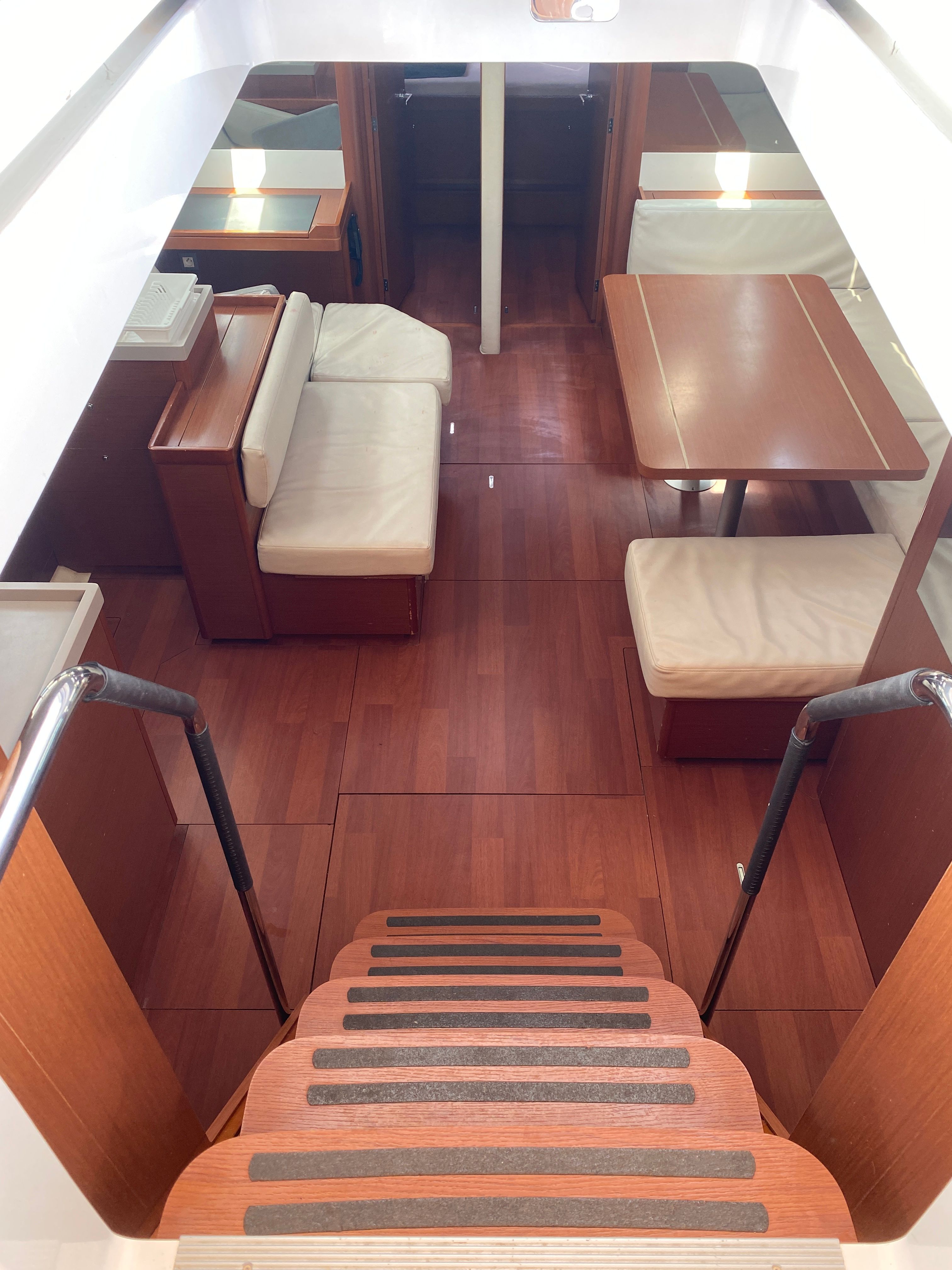 Beneteau Oceanis 51 | Stilt