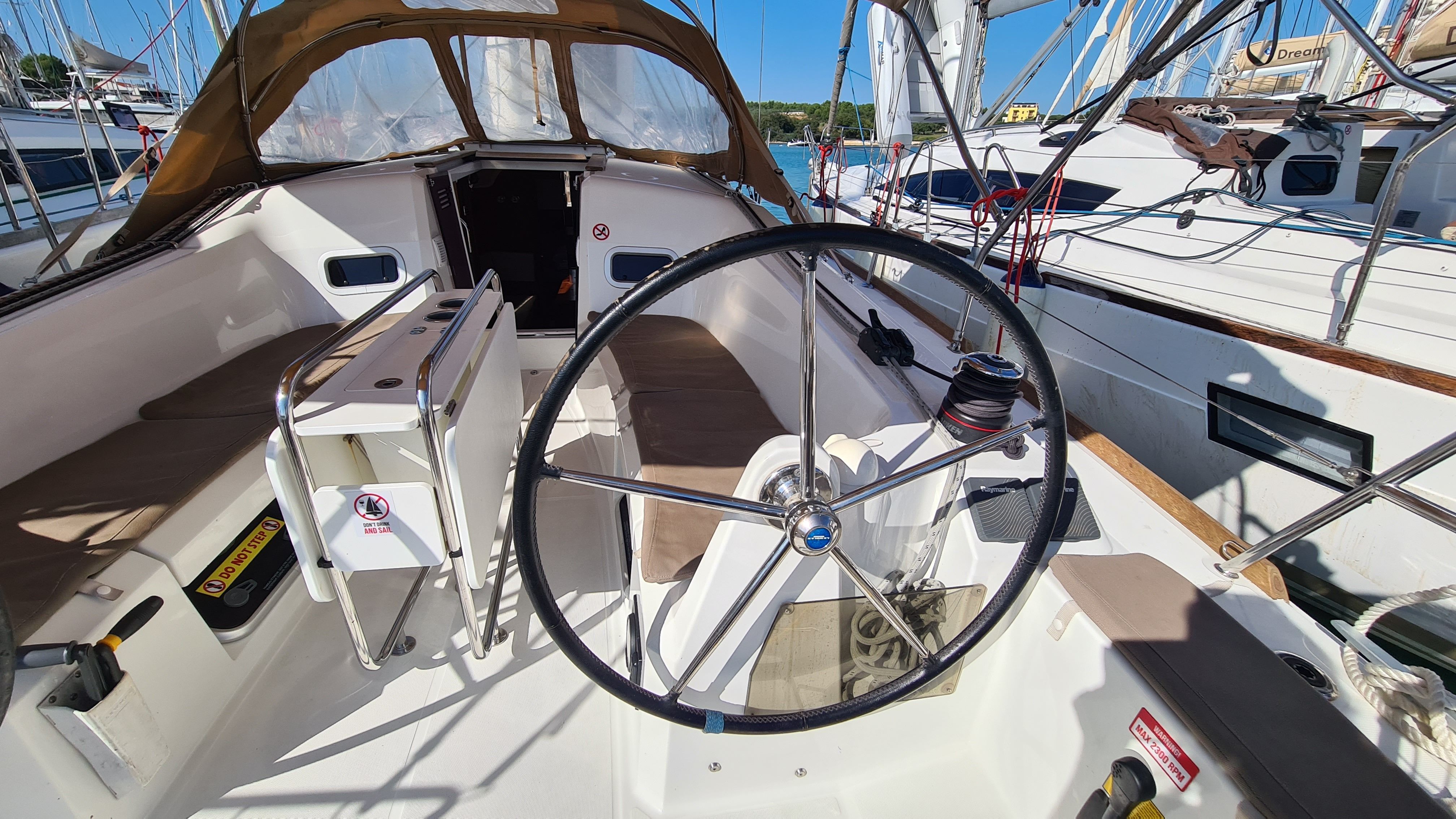 Jeanneau Sun Odyssey 349 | Lapwing