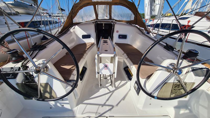 Jeanneau Sun Odyssey 349 | Lapwing
