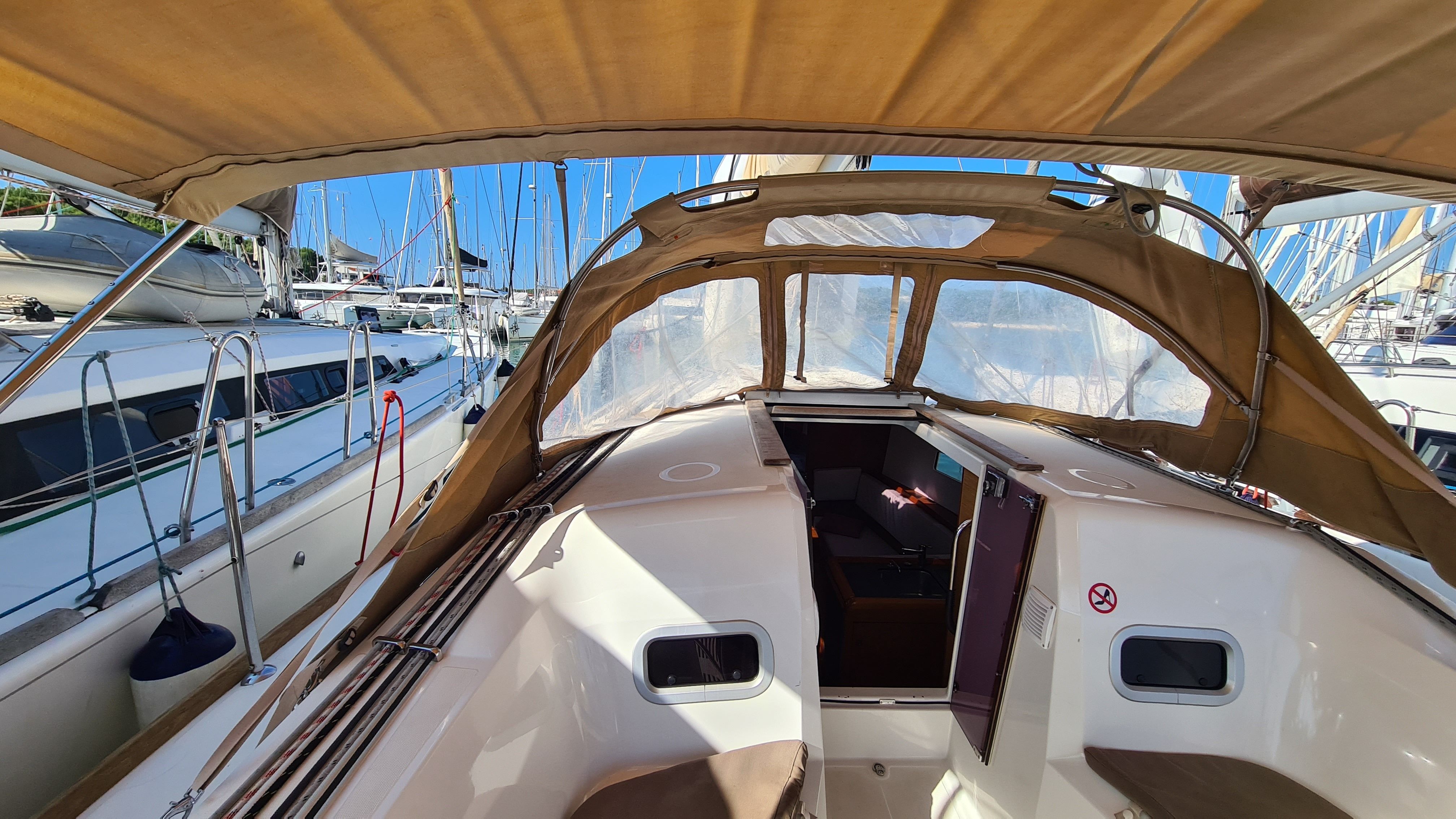 Jeanneau Sun Odyssey 349 | Lapwing