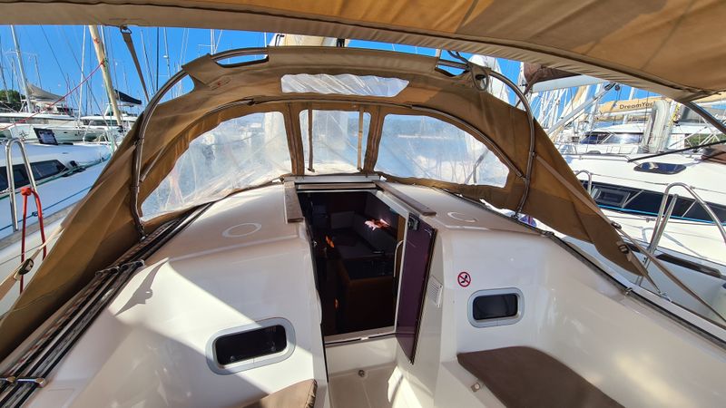 Jeanneau Sun Odyssey 349 | Lapwing