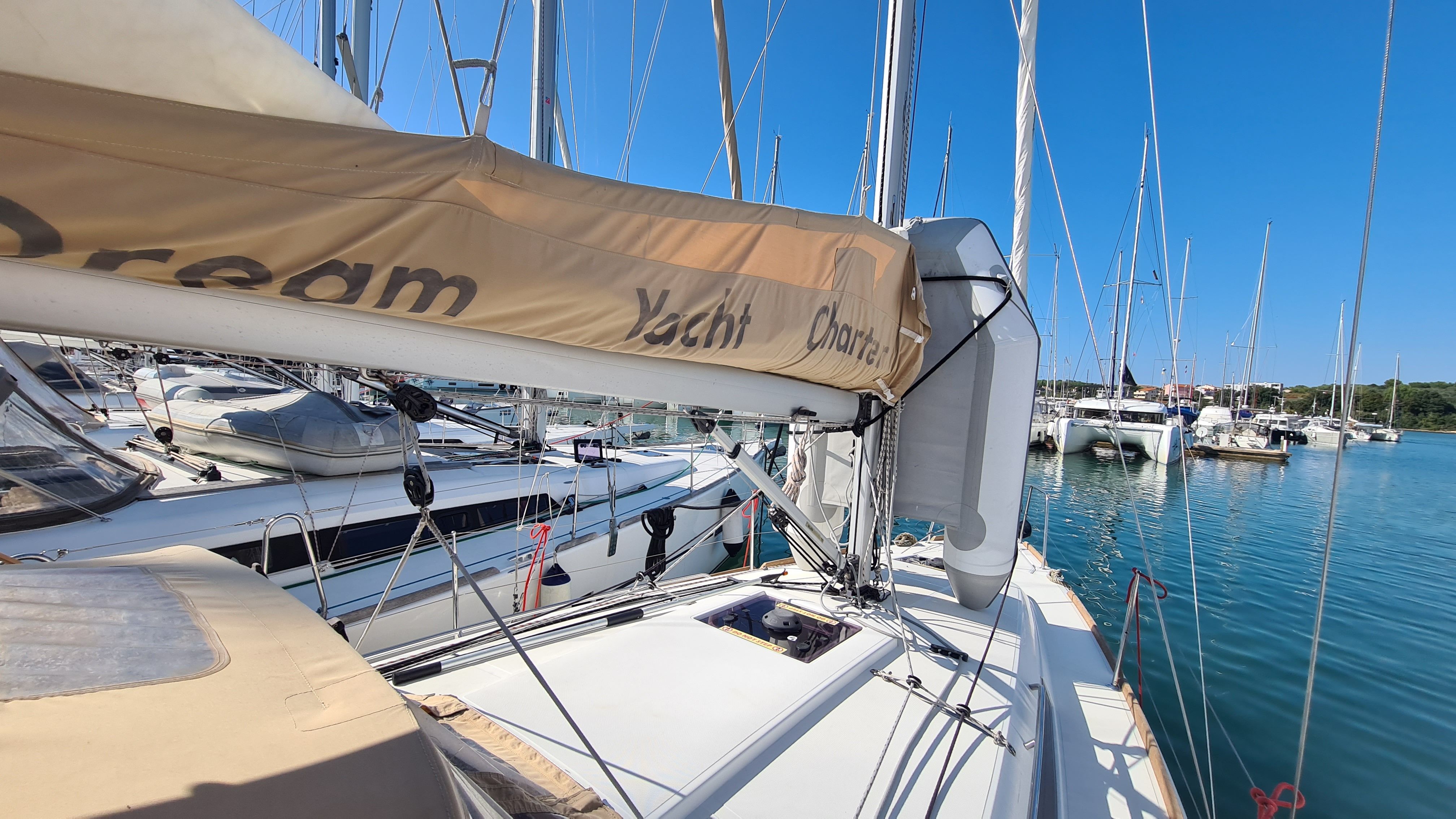 Jeanneau Sun Odyssey 349 | Lapwing