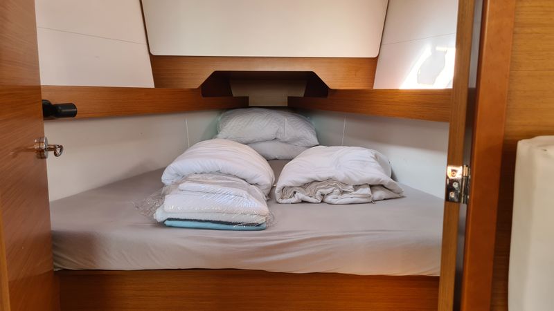 Jeanneau Sun Odyssey 349 | Lapwing