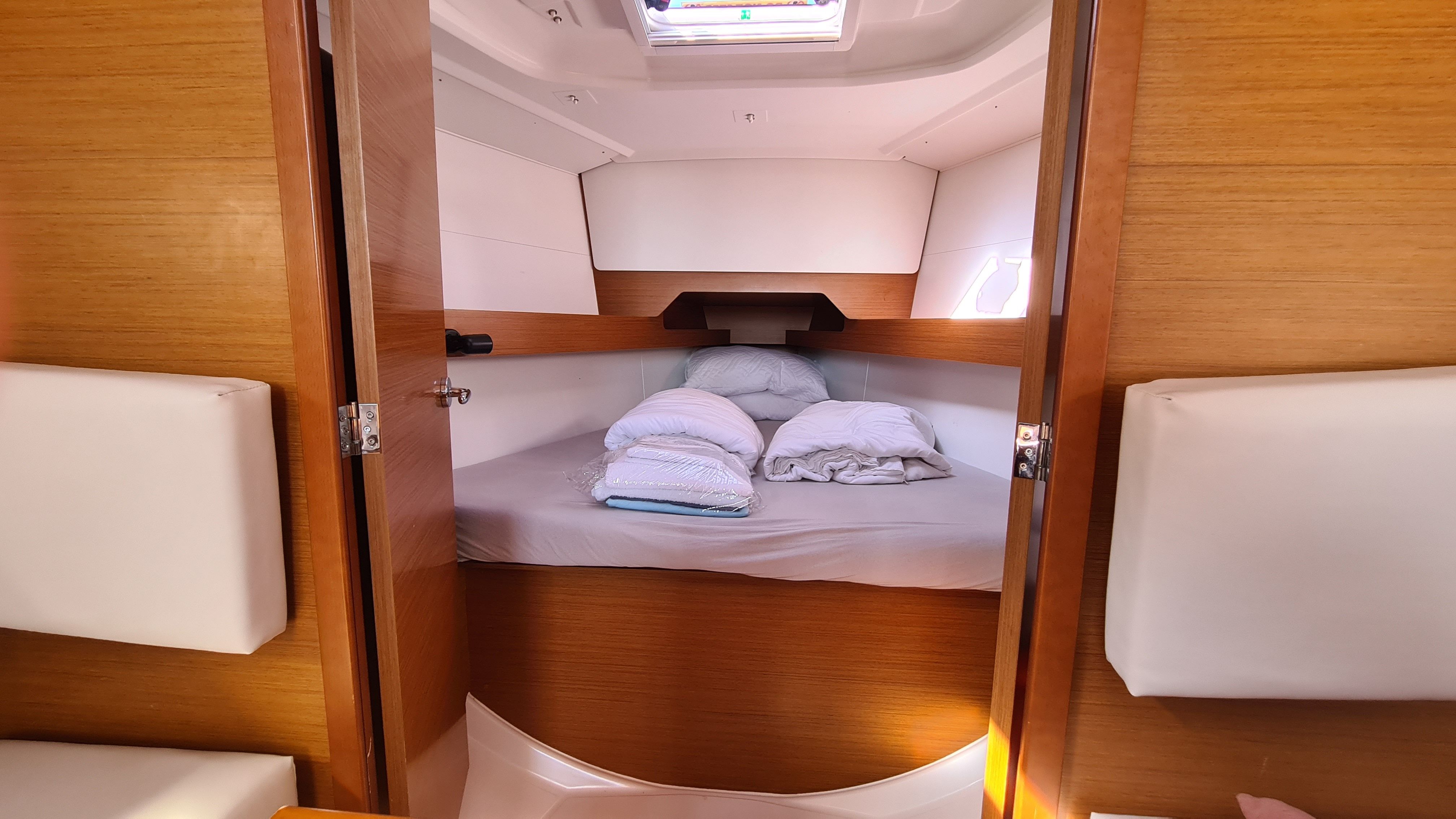Jeanneau Sun Odyssey 349 | Lapwing