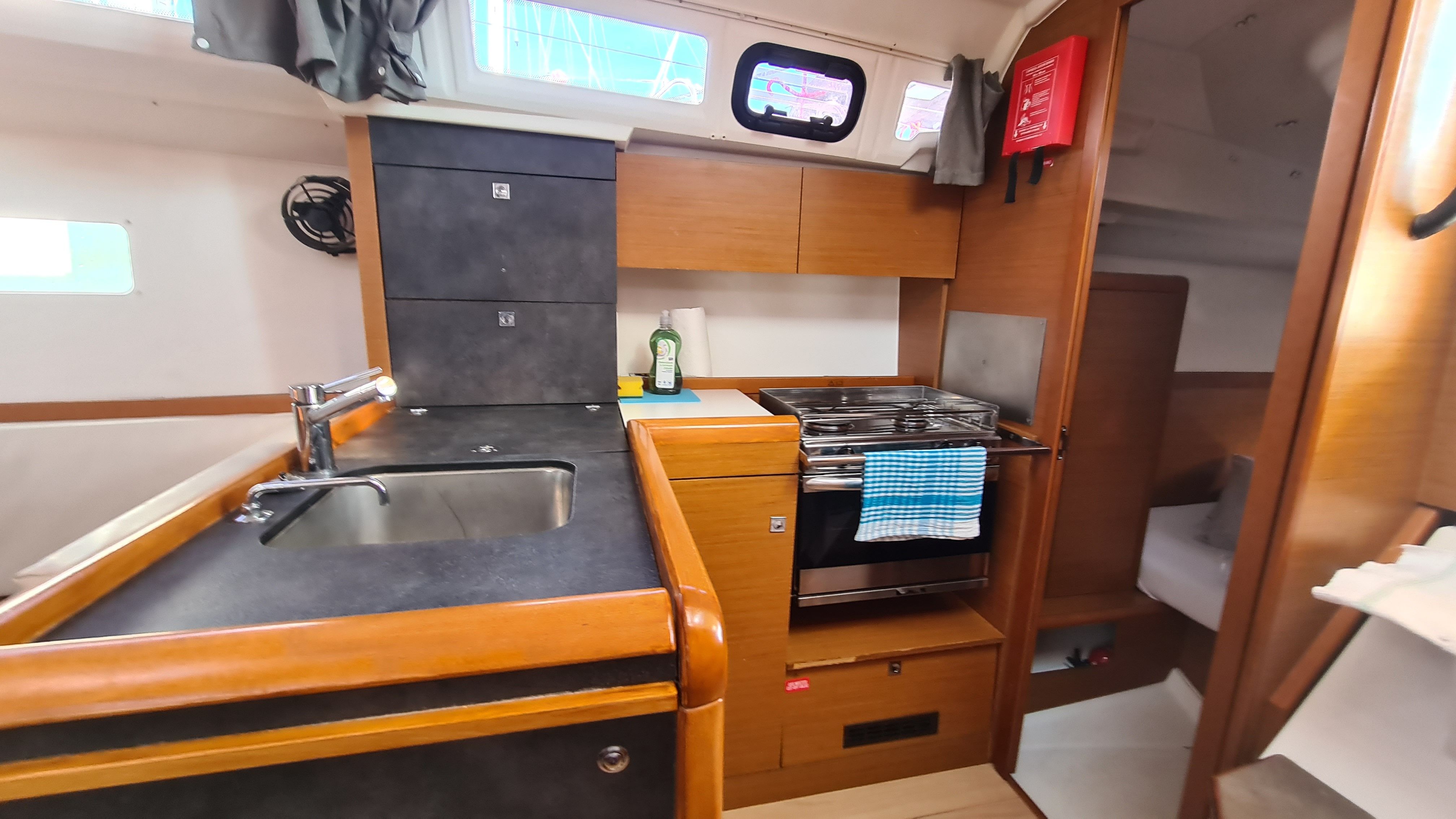 Jeanneau Sun Odyssey 349 | Lapwing