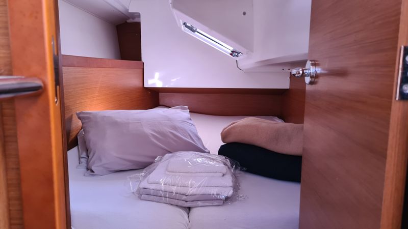 Jeanneau Sun Odyssey 349 | Lapwing