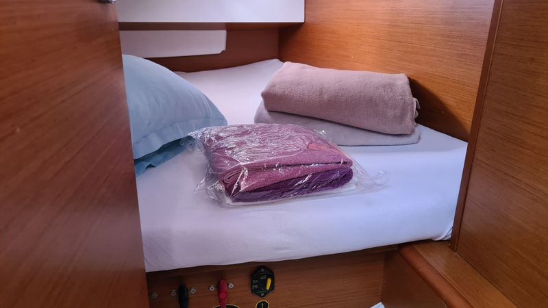 Jeanneau Sun Odyssey 349 | Lapwing