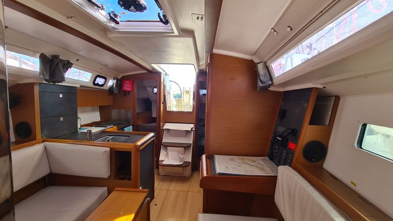 Jeanneau Sun Odyssey 349 | Lapwing