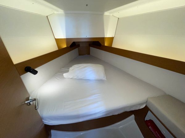 Jeanneau Sun Odyssey 349 | Little Owl