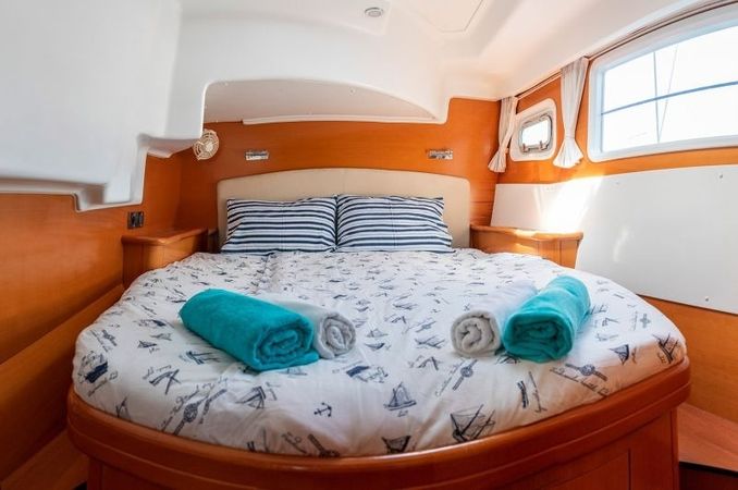 Lagoon 440 | Chocolate