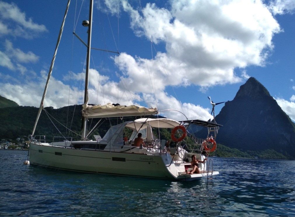 Beneteau Oceanis 45 | Dark Horse