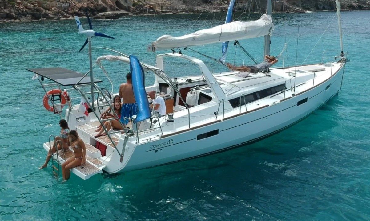 Beneteau Oceanis 45 | Dark Horse