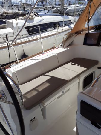 Jeanneau Sun Odyssey 389 | Peacok
