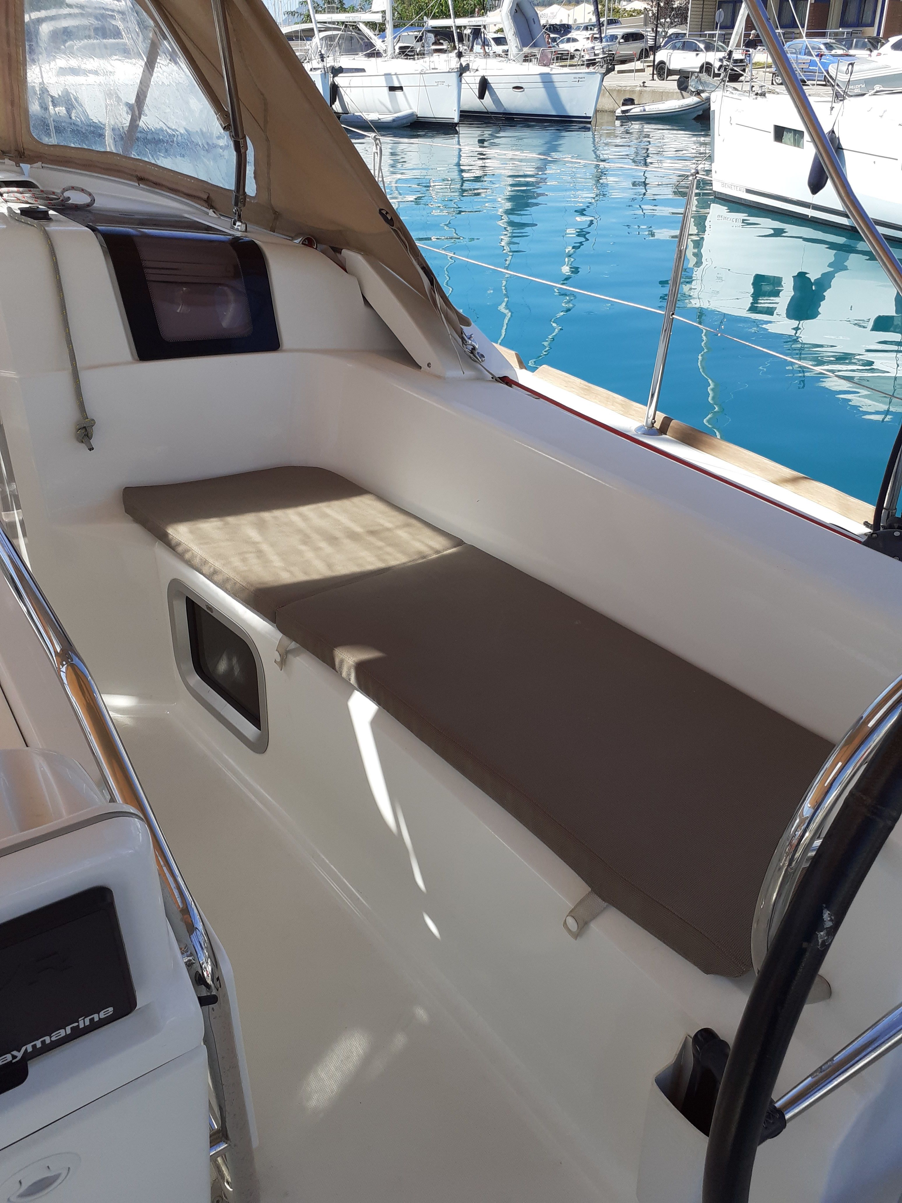 Jeanneau Sun Odyssey 389 | Peacok
