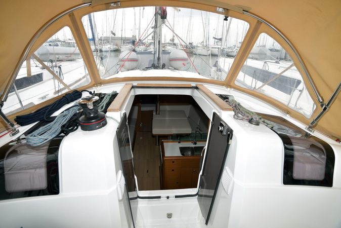 Jeanneau Sun Odyssey 389 | Pitta