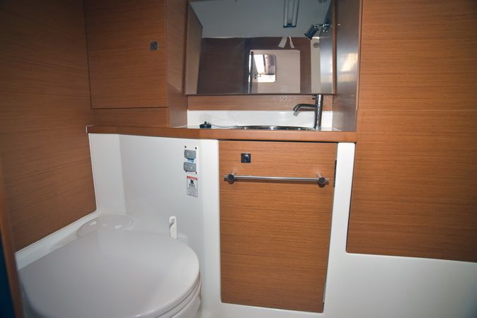 Jeanneau Sun Odyssey 389 | Pitta