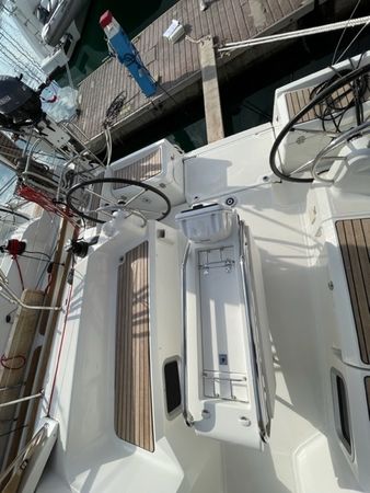 Jeanneau Sun Odyssey 389 | Plover