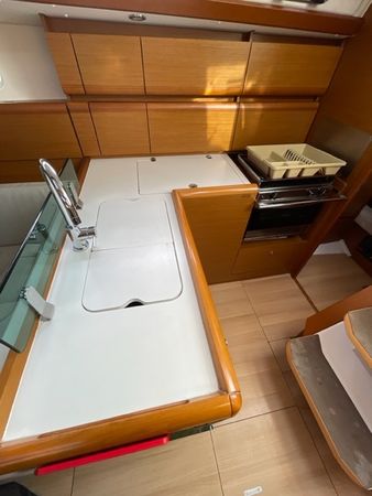 Jeanneau Sun Odyssey 389 | Plover