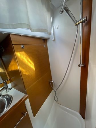 Jeanneau Sun Odyssey 389 | Plover