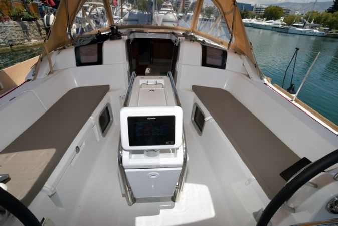 Jeanneau Sun Odyssey 389 | Parrot