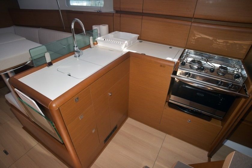 Jeanneau Sun Odyssey 389 | Parrot