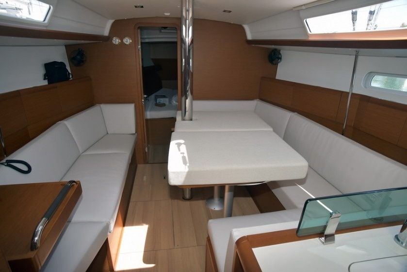 Jeanneau Sun Odyssey 389 | Parrot