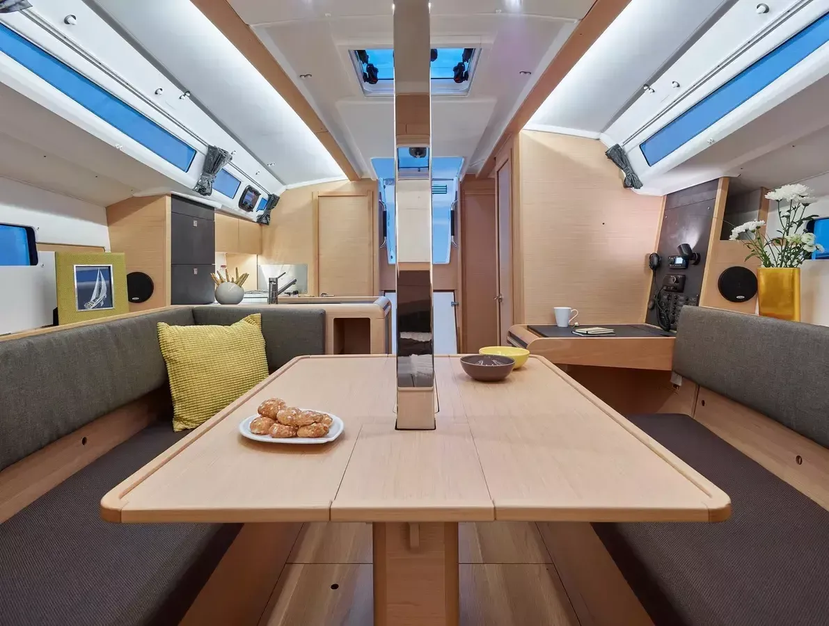 Jeanneau Sun Odyssey 349 | Mon Amour