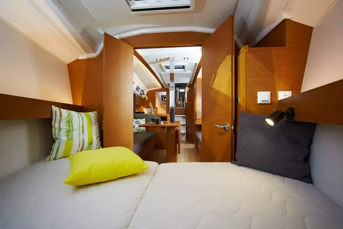 Jeanneau Sun Odyssey 349 | Mon Amour