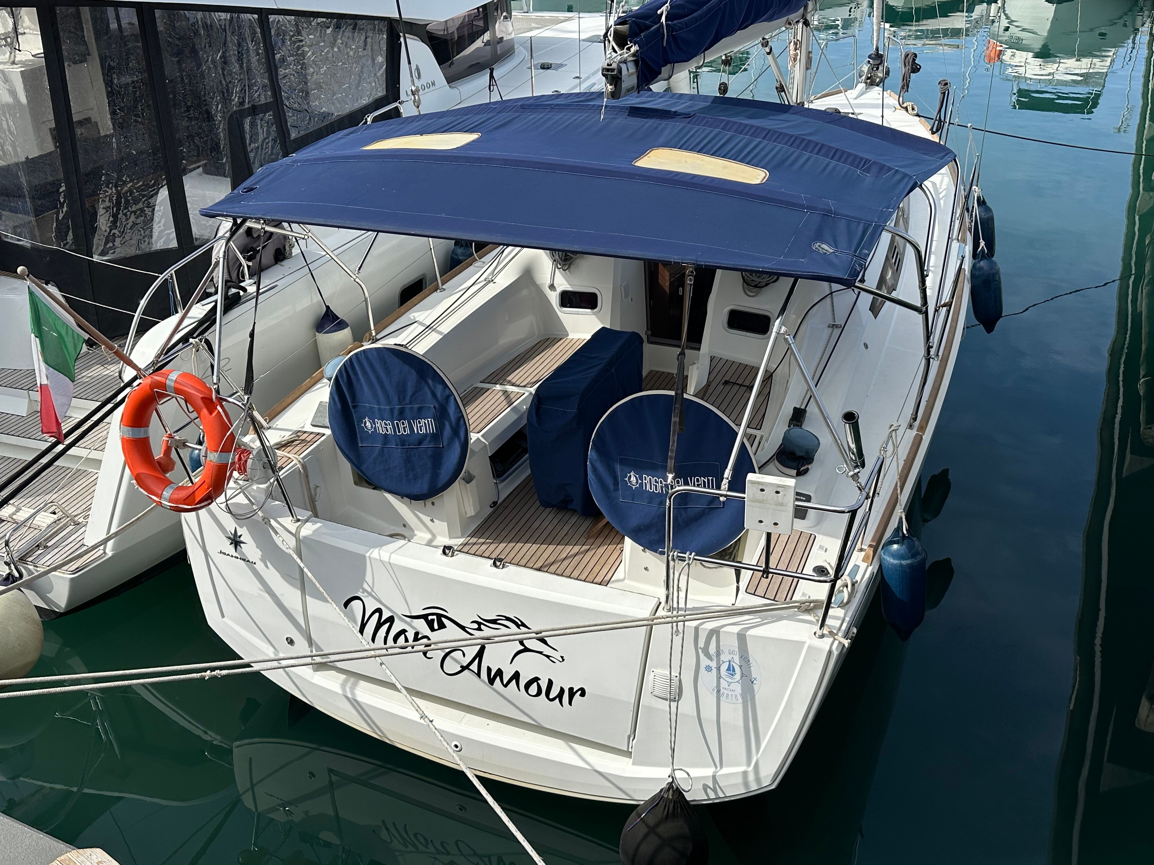 Jeanneau Sun Odyssey 349 | Mon Amour